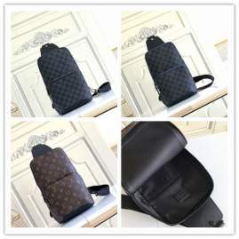 Picture of Louis Vuitton Mens Bags _SKUfw197975380fw